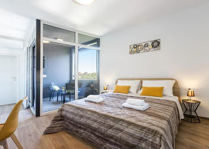 别墅 Modern 3-bedroom With A Private Pool